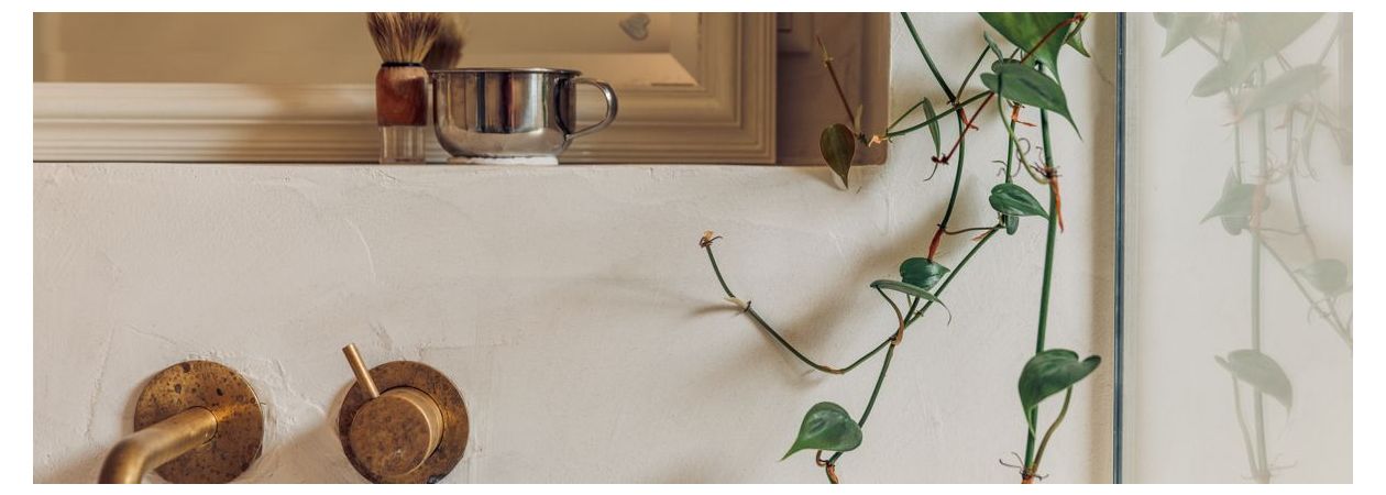 Beton Cire an der Wand im Badezimmer