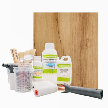 Lak pakket uitgestald met alle inhoudelijke componenten van het pakket.